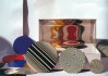 Tourne disques, 1963/2002 - acciaio specchiante, legno, giradischi a motore e dischi dipinti, 40x30x30 cm, 